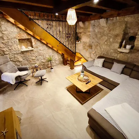Stone Retreat * Grižane